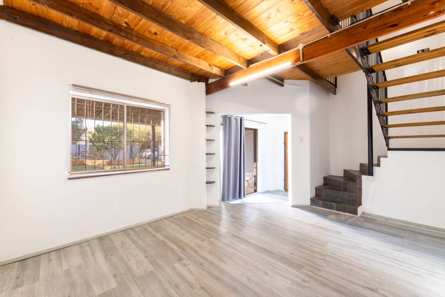 2 Bedroom Property for Sale in Guldenland Western Cape